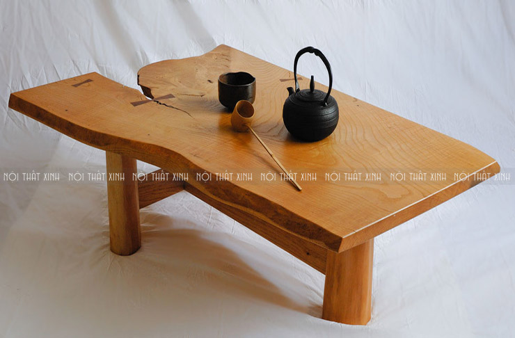 Bàn trà gỗ đẹp, thiết kế đơn giản, cuốn hút với màu gỗ cổ điển