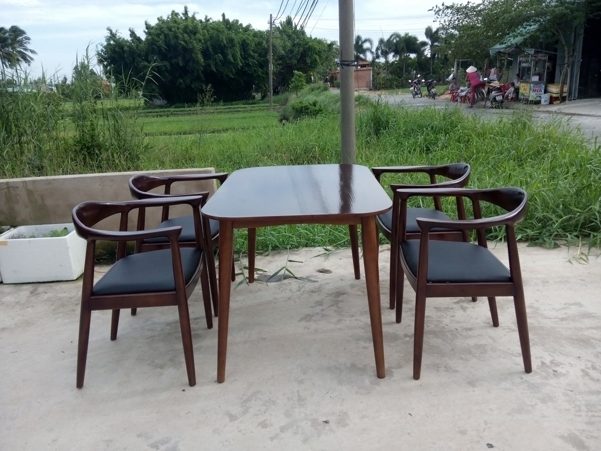 Cách chọn các mẫu bàn ghế ăn bằng gỗ đẹp chuẩn từ chuyên gia