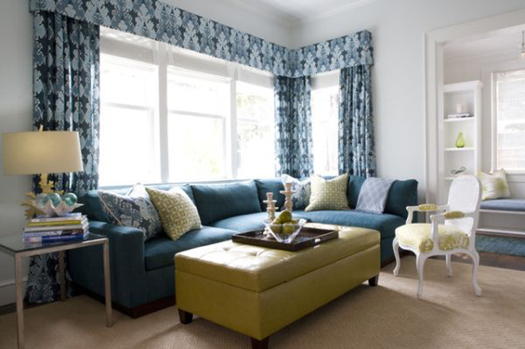 Những bộ ghế sofa có gam màu xanh luôn tạo cảm giác tự nhiên, thoải mái cho ngày hè