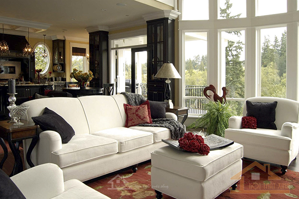Chất liệu ghế sofa bằng nỉ tông màu trắng cũng là lựa chọn tốt cho mùa hè