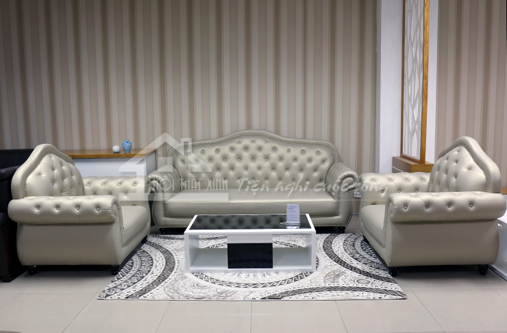 Bộ ba sản phẩm ghế sofa tân cổ điển độc đáo được chú Hòa lựa chọn