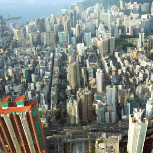 Tầm nhìn từ trên cao của một thành phố sôi động với những tòa nhà chọc trời và đường phố tấp nập