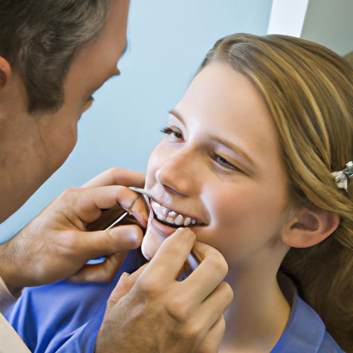 Điều chỉnh niềng răng trong buổi kiểm tra
