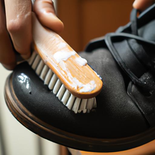 Làm sạch giày như thế nào để không làm hỏng chúng?