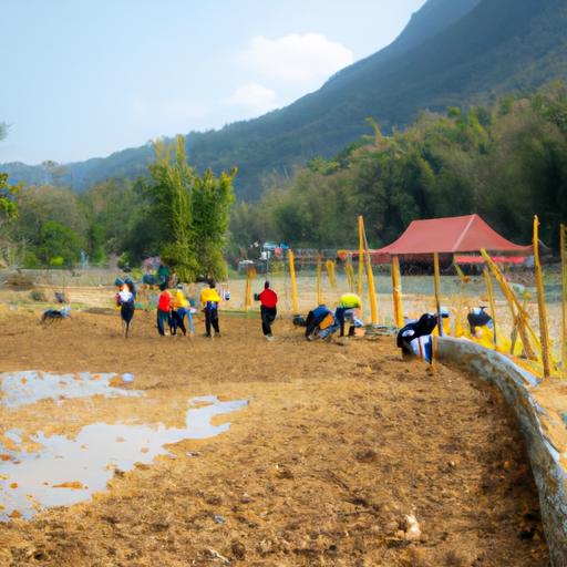 Những người dân làm việc cùng nhau để cải thiện cộng đồng của họ tại một trong các xã tại Huyện Xuân Lộc.