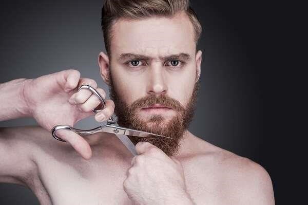 Cắt tỉa râu đúng cách là một kỹ năng quan trọng đối với các quý ông, giúp tạo nên vẻ ngoài lịch sự và sành điệu. Nếu không biết cách cắt tỉa đúng cách, có thể dẫn đến việc tổn thương da và gây kích ứng.