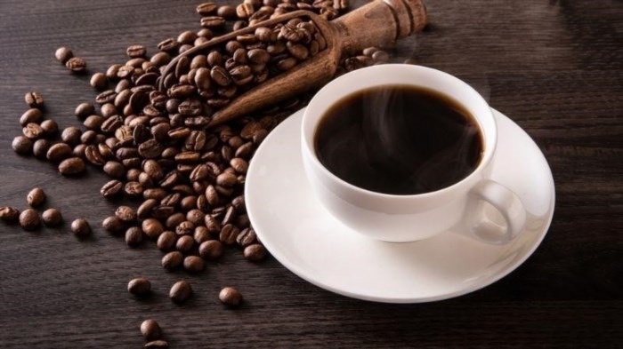 Tiêu thụ caffeine có thể gây ra tình trạng mất ngủ, lo lắng, đau đầu và khó chịu, đặc biệt là khi sử dụng quá liều và thường xuyên, do đó cần cân nhắc trước khi tiêu thụ sản phẩm chứa caffeine.