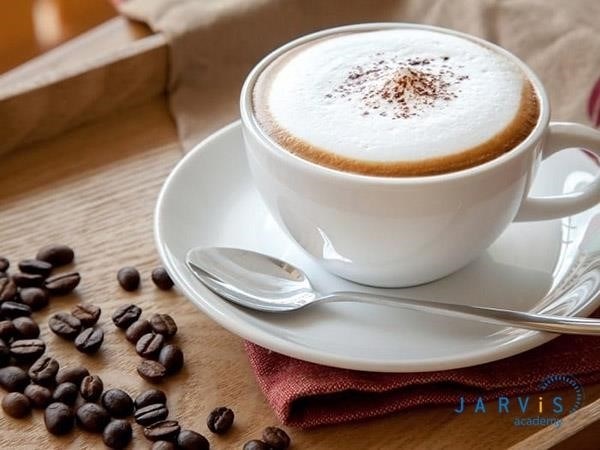 Học cách pha chế cà phê capuchino ngon sẽ giúp bạn thưởng thức hương vị đậm đà, béo ngậy và thơm phức của cà phê, kết hợp cùng sữa tươi và bọt sữa mịn màng, tạo ra một ly cà phê hoàn hảo cho buổi sáng.