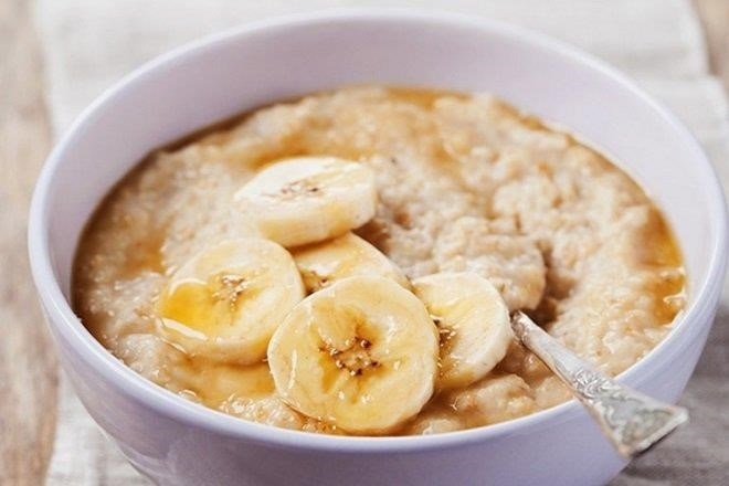 Bột yến mạch hòa tan với sữa dừa làm cháo có tác dụng giảm cân đáng kể vào bữa sáng.