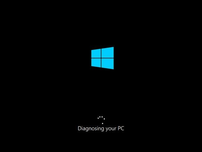 Đợi hệ điều hành Windows 10 thử tìm kiếm lỗi tự động cho máy tính.