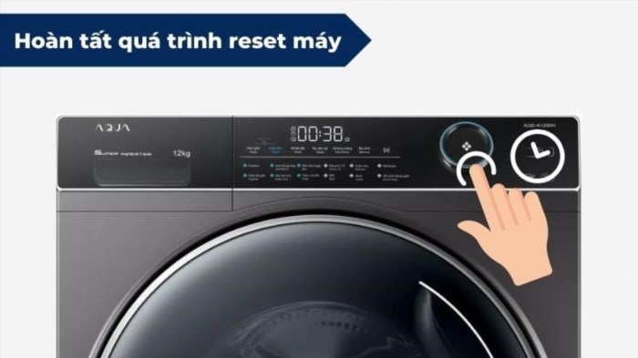 Cách reset máy giặt Aqua Inverter nhanh chóng bao gồm việc nhấn đồng thời nút 
