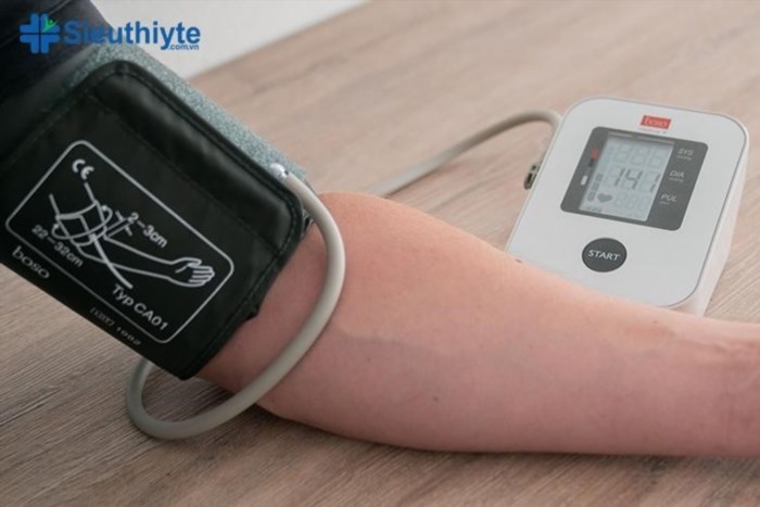 Nếu bạn đang tìm kiếm một máy đo huyết áp hiệu quả, hãy thử sử dụng máy đo điện tử bắp tay Boso Medicus X. Được đánh giá cao về độ chính xác và dễ sử dụng, sản phẩm này sẽ giúp bạn kiểm tra huyết áp một cách chính xác và thuận tiện.