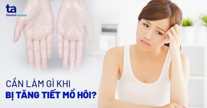 Đôi bàn tay ướt nhớt gây trở ngại cho người sở hữu trong cuộc sống thường nhật.