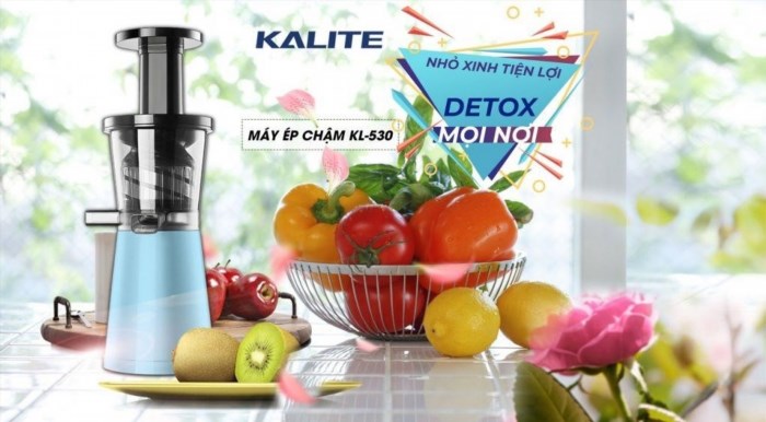 Máy Ép Chậm Kalite KL 530 là một lựa chọn tốt nhất cho những người yêu thích sức khỏe và ăn uống lành mạnh, với khả năng giữ nguyên dinh dưỡng và hương vị của trái cây, rau củ và các loại hạt, và hiệu suất ép cao.