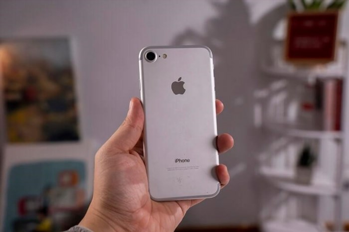 iPhone 7 có thiết kế nhỏ gọn và dung lượng lưu trữ 256GB khá lớn.