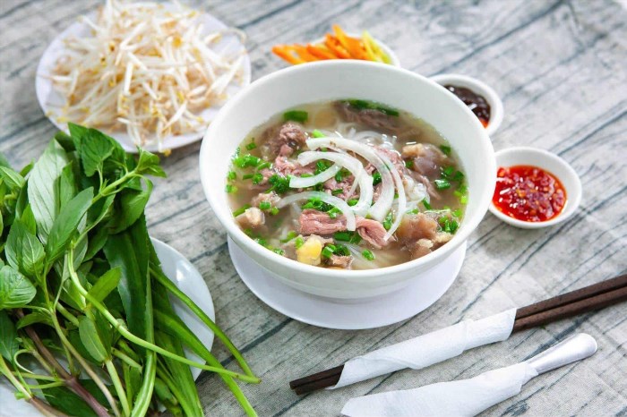 Phở là một món ăn được truyền thống tại Việt Nam.