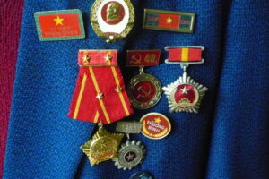 Cách đeo huân huy chương trong quân đội