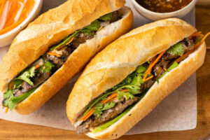 Cách làm bánh mì thịt bò xào