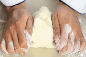 Cách làm vỏ bánh bao trắng