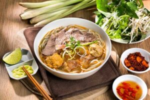 Cách nấu bún bò huế ngon để bán